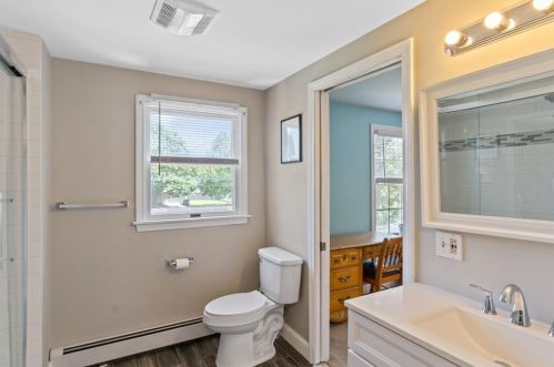 52 Canfield Ave, Warwick RI  02889-8802 exterior