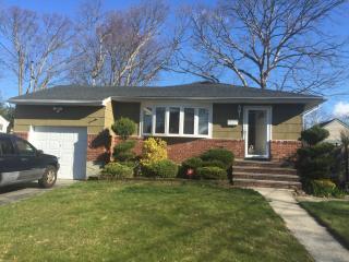 183 Suffolk Ave, East Massapequa, NY 11758-3431