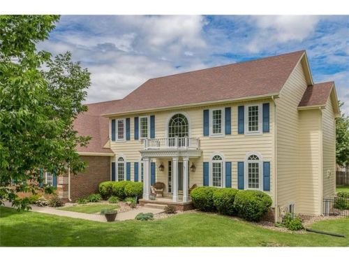14291 Wildwood Dr, Des Moines, IA 50325-7703