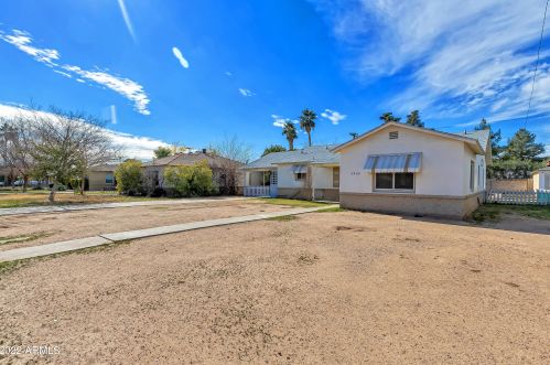 2930 17 Ave, Phoenix AZ exterior