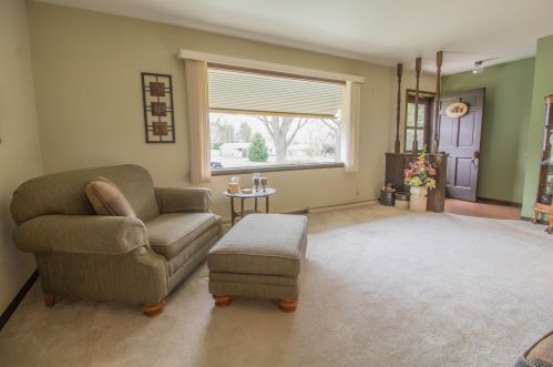 16300 Hansen Dr, Waukesha, WI 53151-5014
