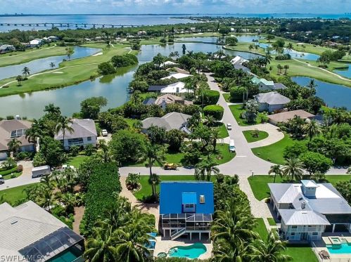 9027 Mockingbird Dr, Sanibel FL  33957-3609 exterior