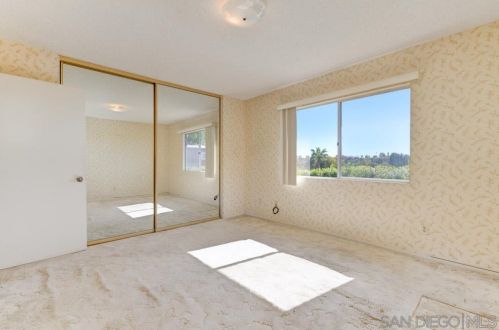 711 Honeydew Ln, Vista CA  92084-3115 exterior