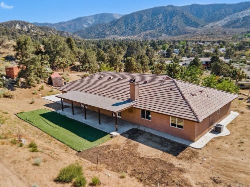 2676 Mustang Ln, Wrightwood CA  92397 exterior