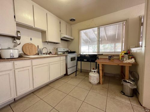 4450 Scotts Vly Rd, Lakeport CA  95453-9456 exterior