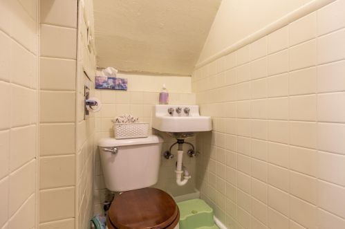 3249 Mckinley Blvd, Milwaukee WI 53208-2959 exterior