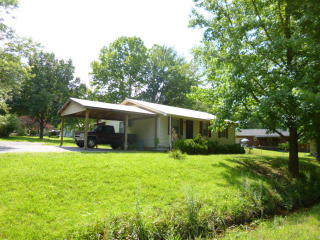 159 Brooks St, Paris, TN 38242-5437