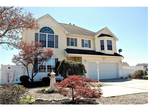 345 Bayview Ave, Berkeley Township, NJ 08721-1527