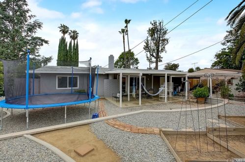 5974 Boone Ct, Riverside CA  92506-1721 exterior