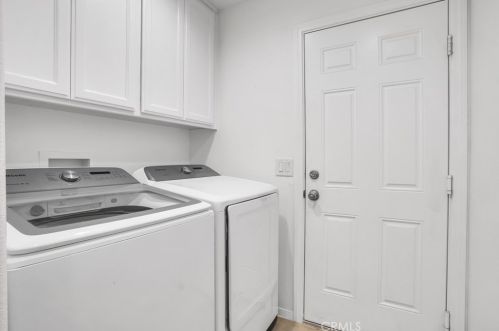 7645 Victoria Ave, Yucca Valley CA  92284-6152 exterior