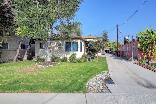 1379 Acacia Ave, Glendale, CA 91205-3886