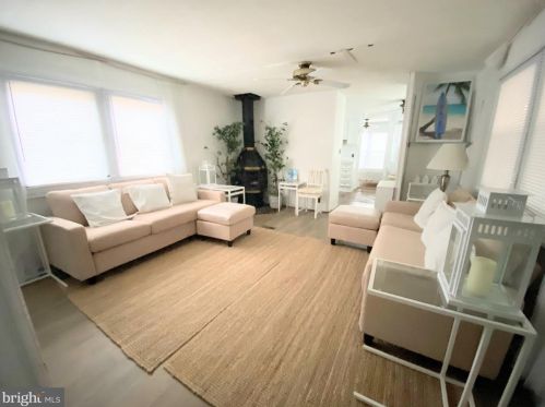 37573 Birch St, Millville DE  19970-4443 exterior