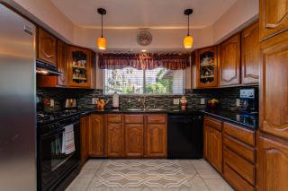 205 Laredo Ln, Ojai, CA 93023-3624