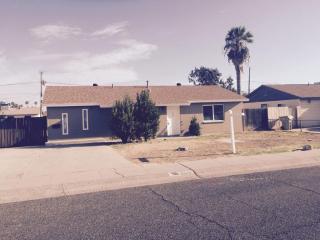 4917 Sierra Vista Dr, Glendale, AZ 85301-4014