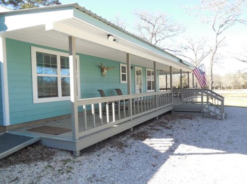 16812 Red Oak Dr, Plantersville, TX 77363-7775