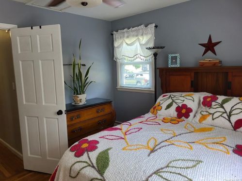 234 Valley Rd, Valley Cottage NY  10989-2439 exterior