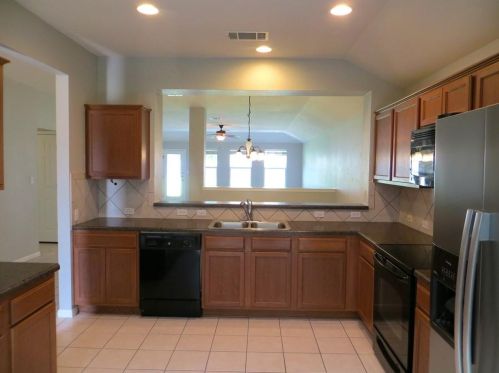 7705 Pebble Creek Dr, Georgetown TX  78628-3723 exterior