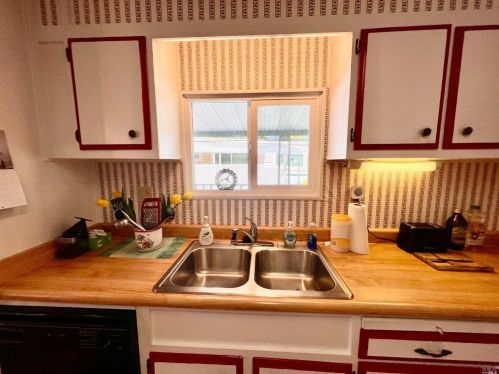 120 Salisbury Cir, Santa Rosa CA  95401-9103 exterior