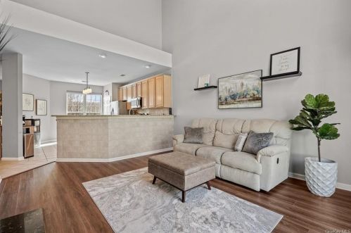 179 Woodlands Dr, Tuxedo Park NY  10987-4803 exterior