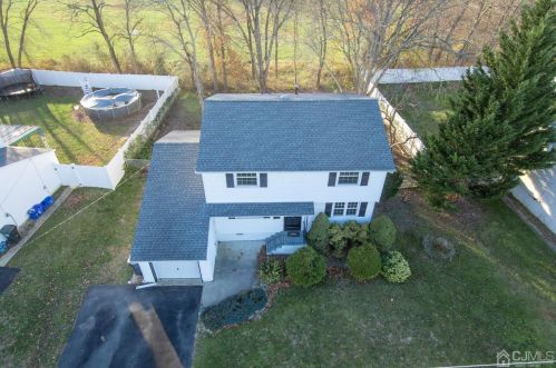 285 Cindy St, Old Bridge NJ  08857-1832 exterior