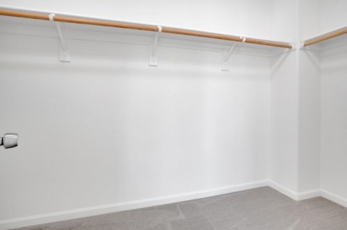 437 Creekside Dr, Grayson CA  95363-8834 exterior