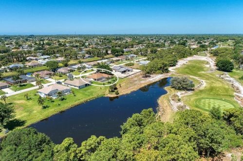 104 Fairway Rd, Placida, FL 33947-2026