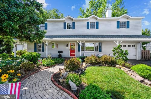 206 Devon Rd, Fairless Hills, PA 19030-2710