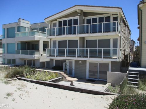 3709 Ocean Dr, Oxnard, CA 93035-4121