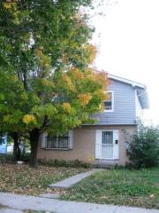 1517 Highland Ave, Milwaukee WI  53233-3102 exterior