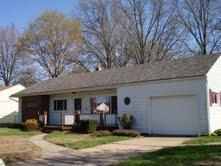 2421 Charlotte St, Toledo, OH 43613-2750