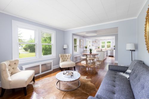 650 Wiggins St, Greenport, NY 11944-1732