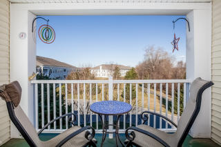 1018 Brookfield Glen Dr, Belvidere NJ  07823-2611 exterior