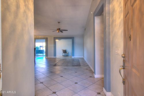7778 Krall St, Glendale, AZ 85303-3417