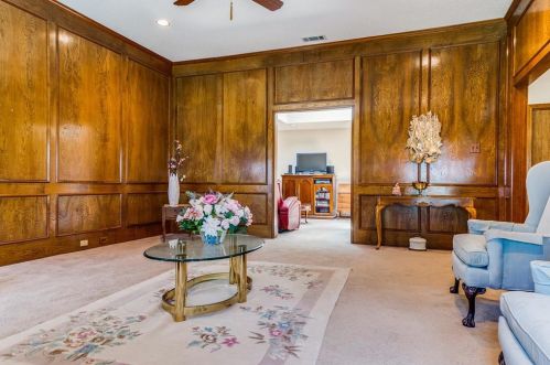 702 Mount Vernon Dr, Richardson TX  75081-5336 exterior