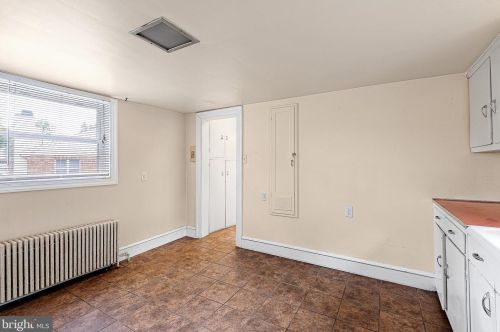 1013 Talcon Dr, Wilmington DE  19804-1242 exterior