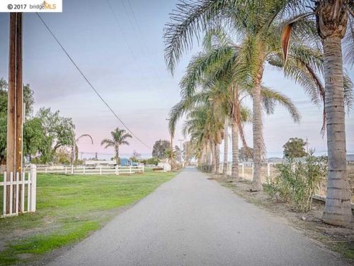 4153 Knightsen Ave, Oakley, CA 94561-3615