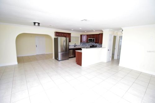 1831 Windmill Dr, Orlando, FL 32818-5853
