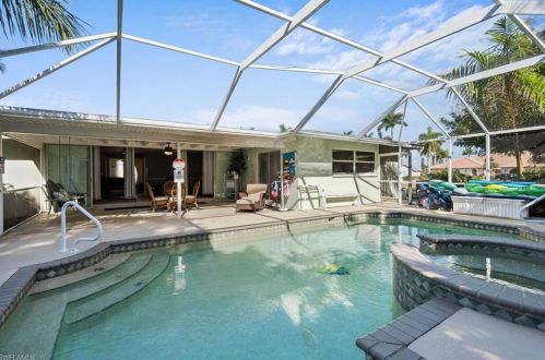 4407 19th Ave, Cape Coral, FL 33904-6038