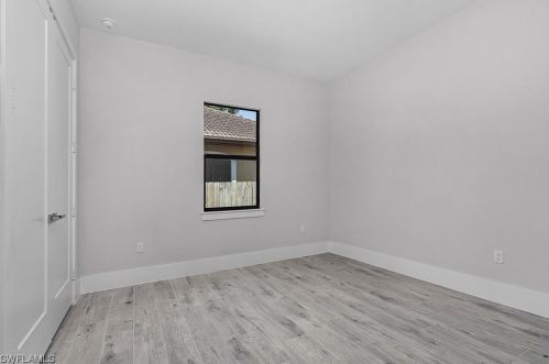 555 103rd Ave, Naples FL  34108-3218 exterior