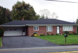 909 Main St, Weishample, PA 17938-9090