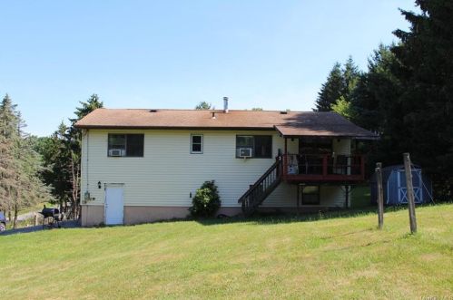 2 Sunrise Rdg, Florida NY  10921-3112 exterior