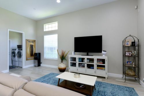 112 Via Santa Cruz, Jupiter FL  33458-6929 exterior