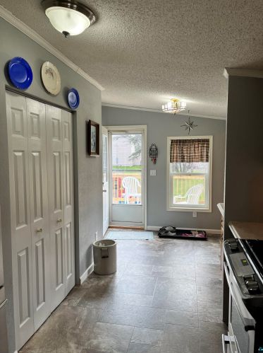 3613 Haines Rd, Duluth MN 55811-3733 exterior