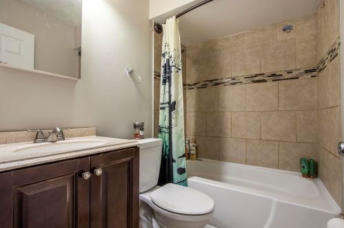 8511 Pheasant Dr, Florence KY  41042-9397 exterior