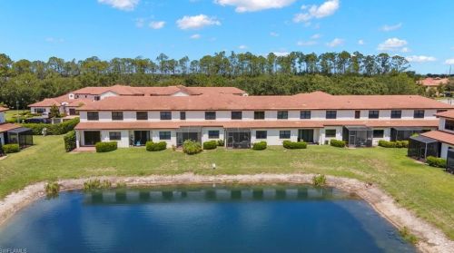 7698 Bristol Cir, Naples FL  34120-0697 exterior