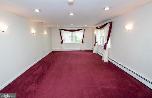 173 Marmic Dr, Southampton PA 18966-1724 exterior