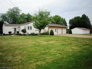 3419 Lincoln St, Canton, OH 44707-2439