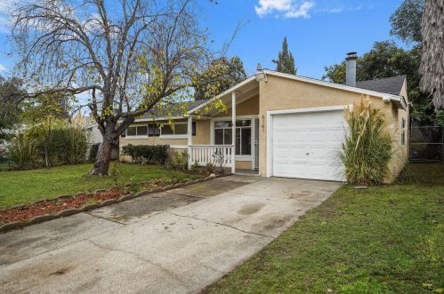 4141 David Dr, North Highlands, CA 95660-4579