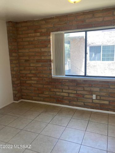 6601 Calle La Paz, Tucson AZ  85715-4023 exterior