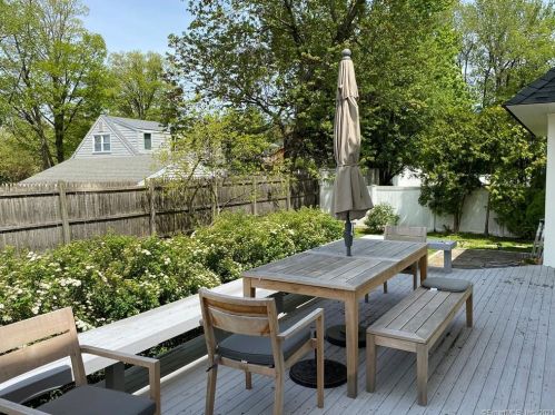 45 Carter Dr, Stamford, CT 06902-7011